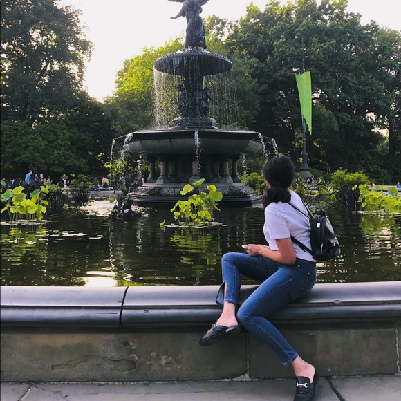 GUESS HIGH RISE CROP DENIM - Picture 7 of 7